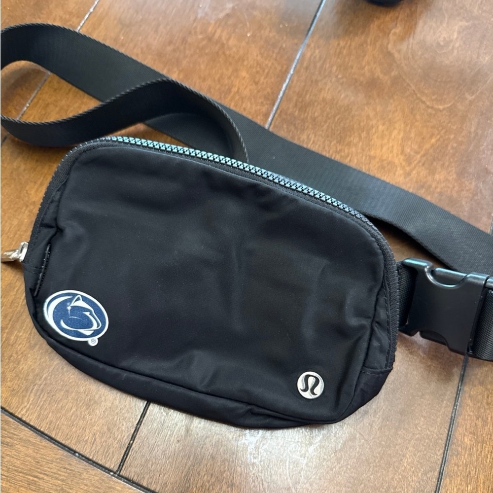 Lululemon x Penn State Belt Bag